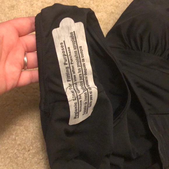 3x one piece bathing suit - Picture 2 of 6